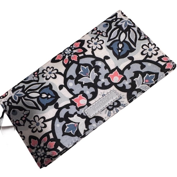 Vera Bradley Lisbon Medallion Hipster, Trifold Wallet, & Checkbook Cover Set - Picture 6 of 13